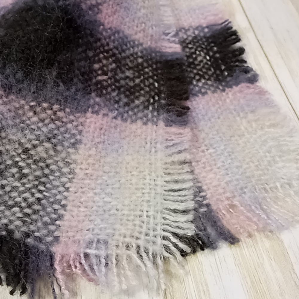 Universal Threads Oblong Scarf One Size - Picture 5 of 8